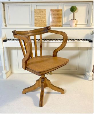 Vintage Office Chair – 1/6 scale miniature DIY Kit - Dollhouse Furniture