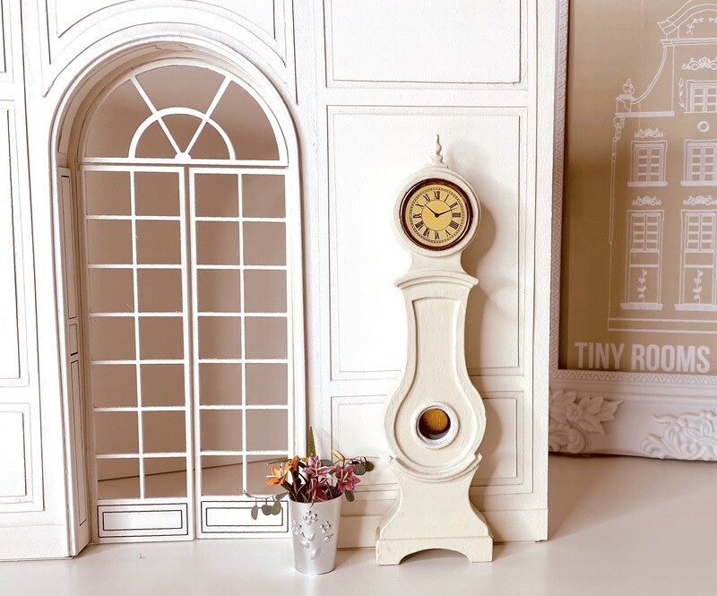 Swedish Mora Clock – 1/12 scale Dollhouse DIY Kit