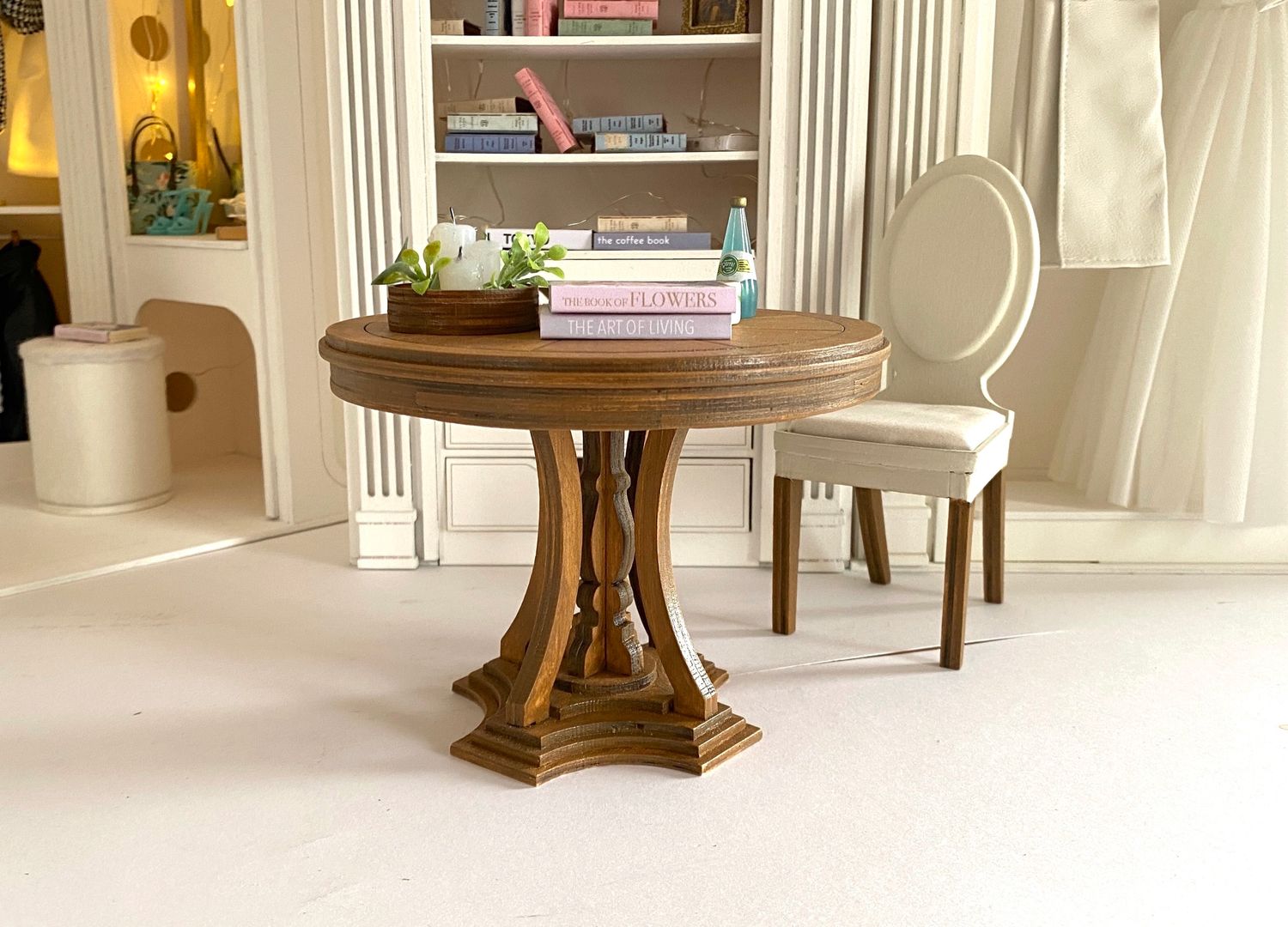 Elegant Round Wilhelminian Style Dining Table - 1-6 scale fashion doll furniture - DIY kit