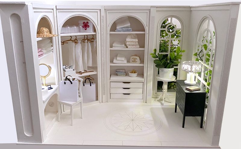 The Amalfi Home DIY-Kit 12scale Closet Library Shop Café