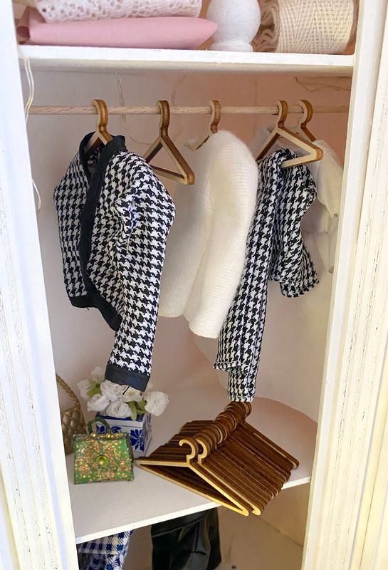 15 Doll Clothes Hangers – 1/6 scale miniature DIY Kit in plywood