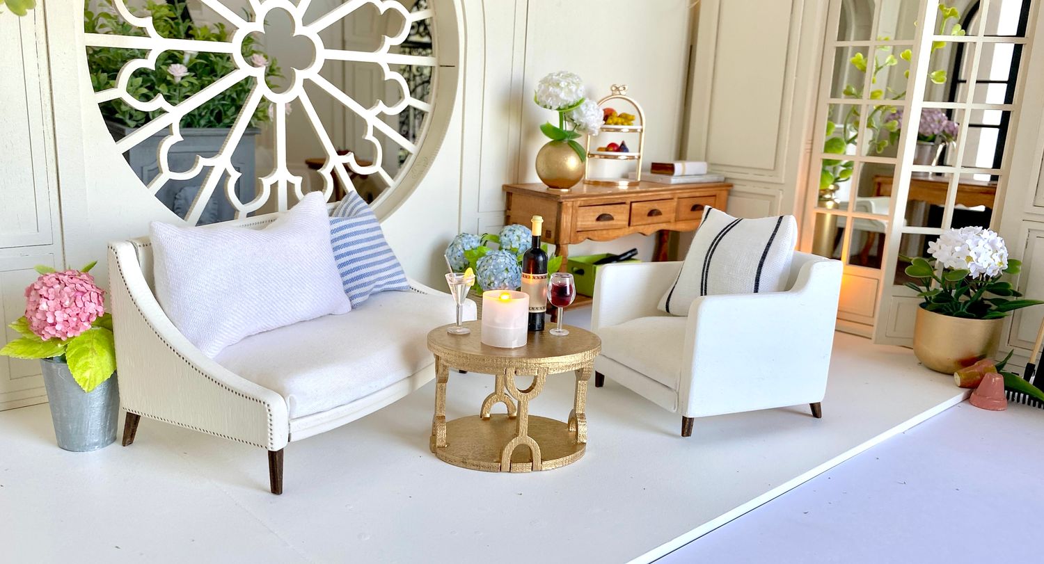 Modern Oval Coffee Table – 1:12 scale --- Dollhouse Miniature DIY kit