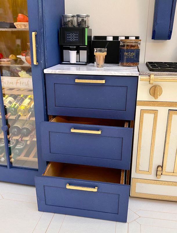 Kitchen Cabinets – 1-6 scale fashion doll furniture - DIY kit