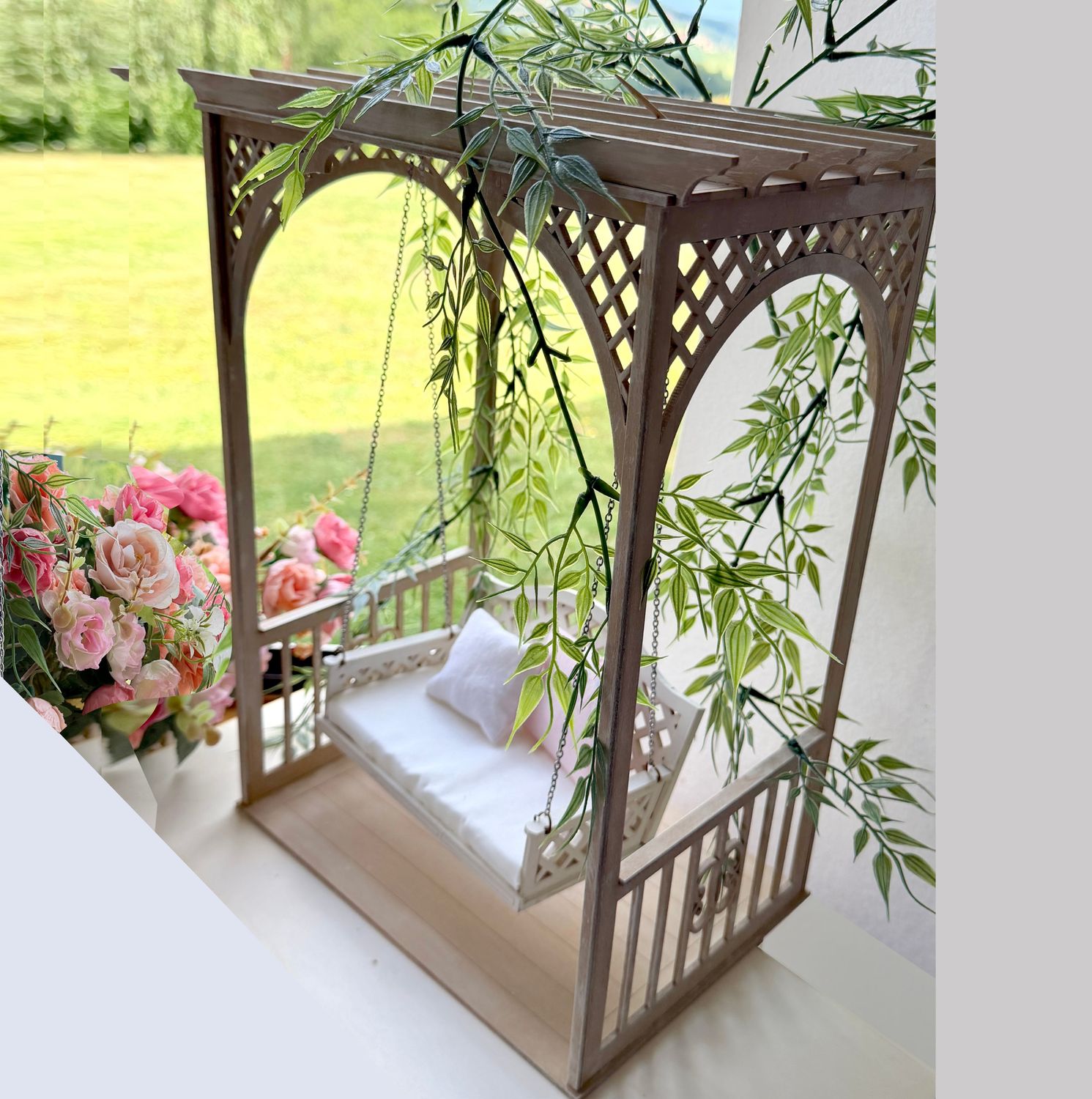 Pergola – Pavilion – Porch Swing 1-6 scale dollhouse DIY kits