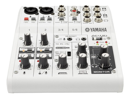Consola Yamaha Ag06