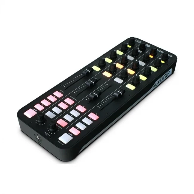 Controlador DJ 4 Canales USB Allen & Heath XONEK2