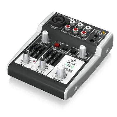Consola Behringer Xenyx302usb