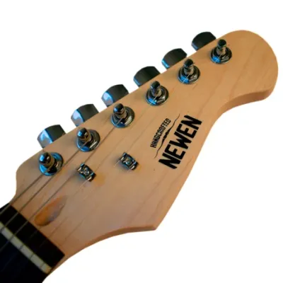 Guitarra Electrica Newen Strat Negro