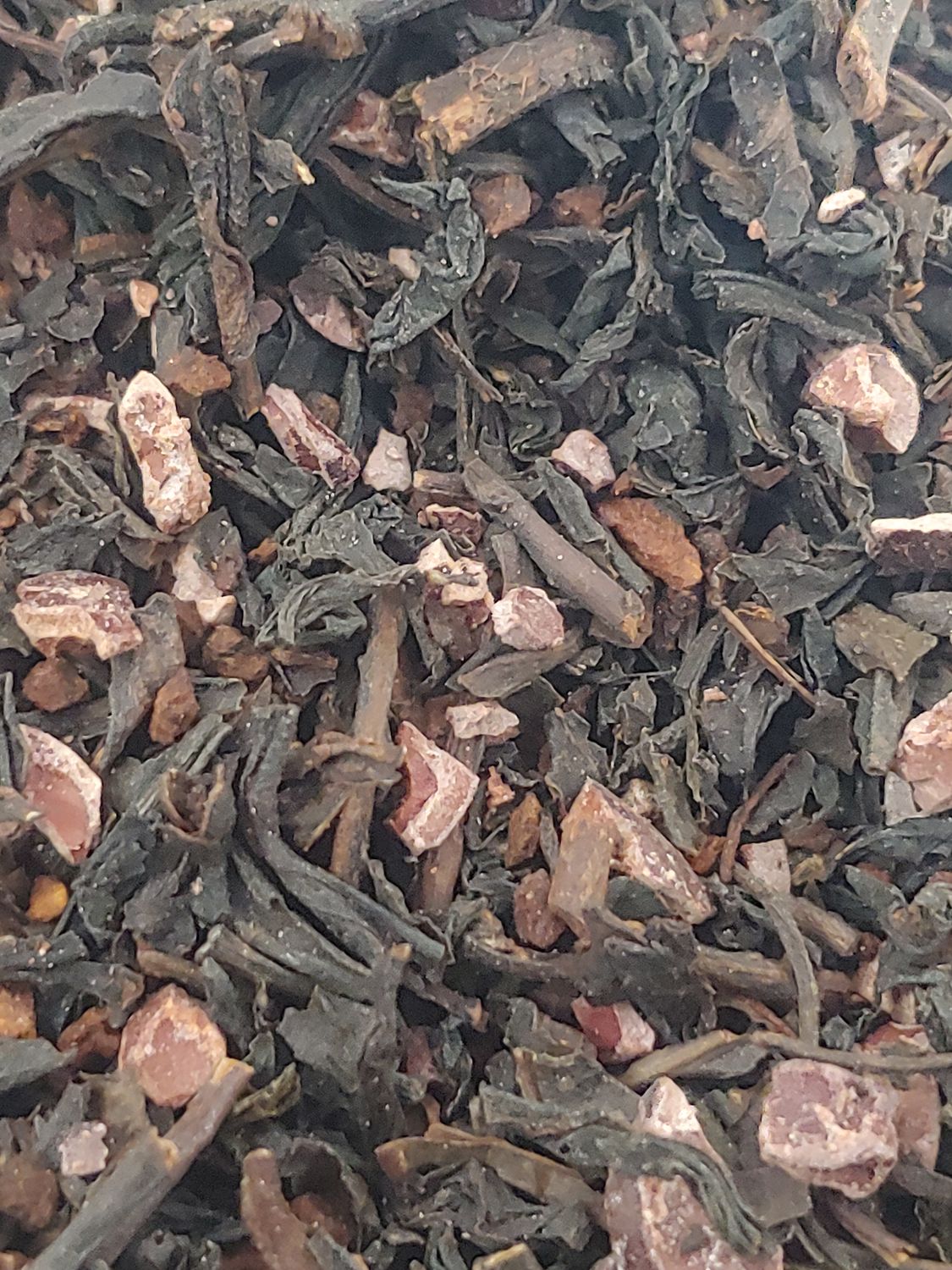 A blend of black tea, cacao nibs, and chicory.