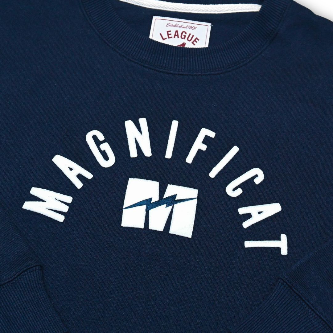 Magnificat Boxy Crew