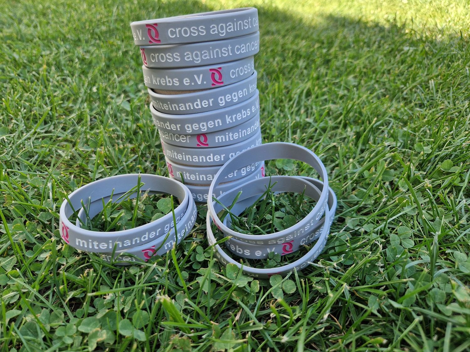 Armband „cross against cancer“