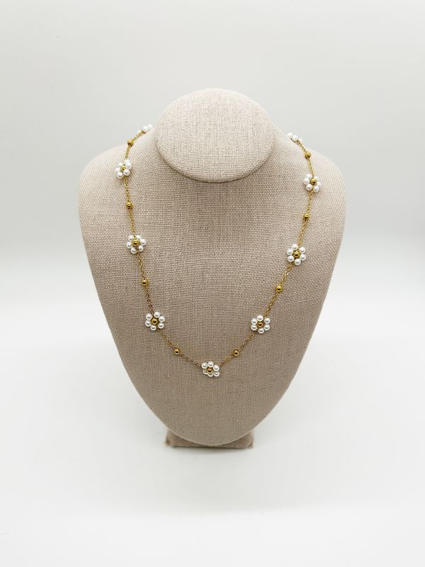 Pearl Flower Necklace