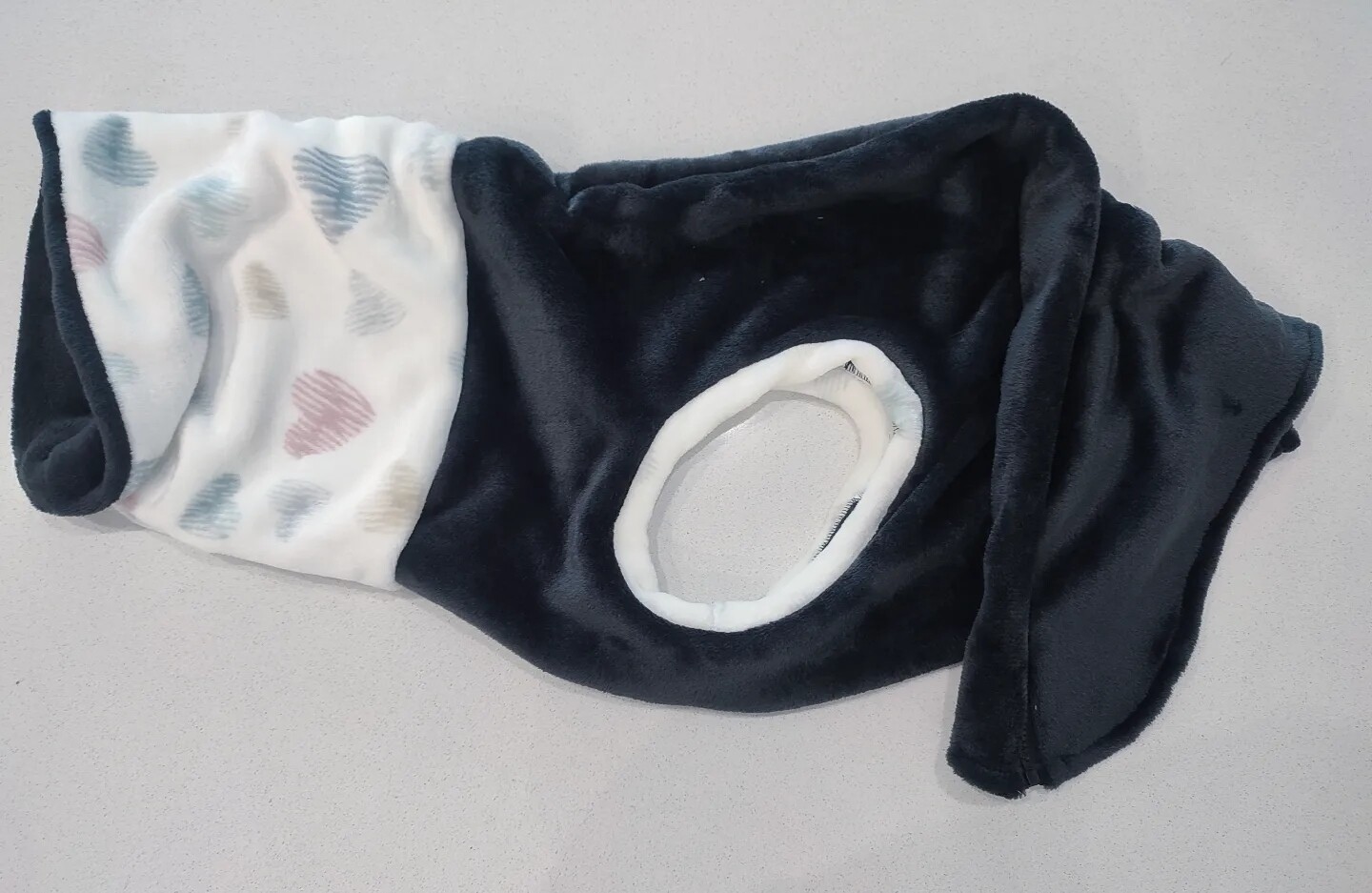 Coralina negro corazones