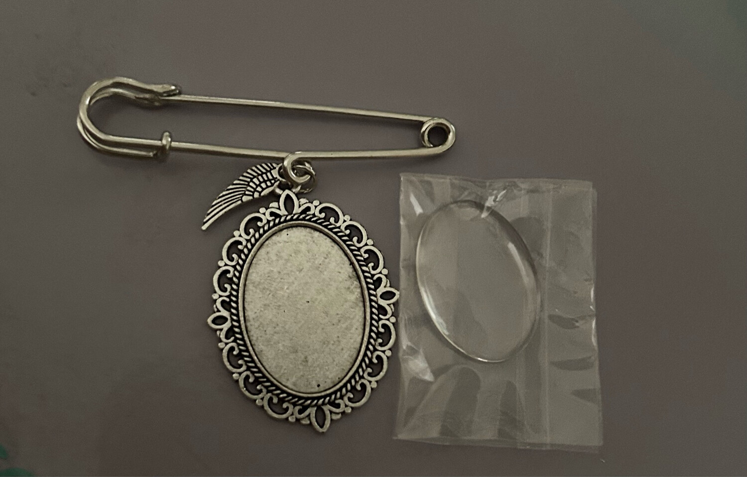 Wedding bouquet or Lapel pin DIY photo memorial Charm kit.
