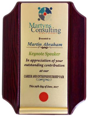 Custom Wooden Award Plaques – Free Shipping to Accra Circle, Ghana
