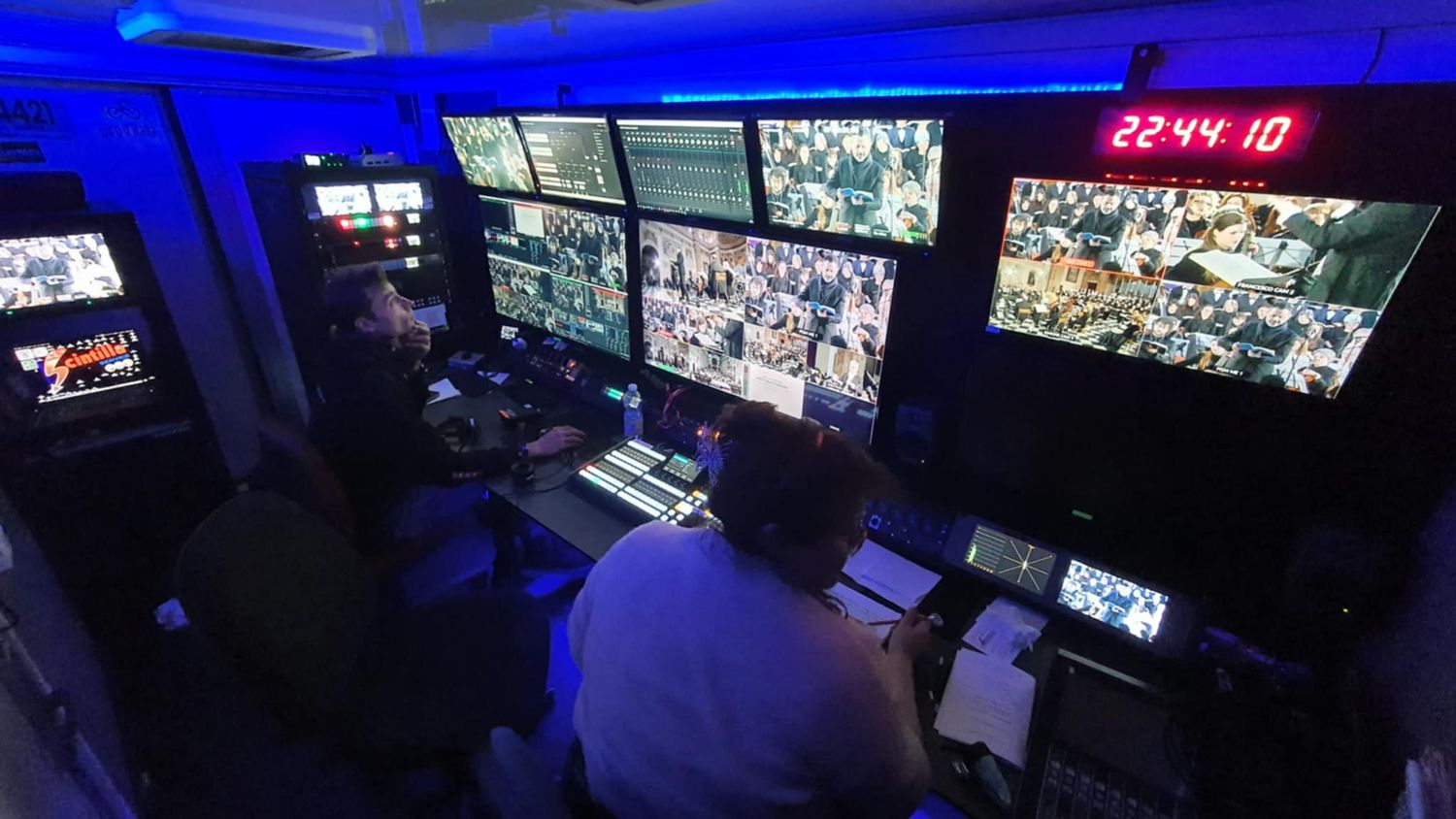 Advanced professional control panel compatible with ATEM, vMix, and OBS Studio, featuring built-in PTZ camera control and an expanded set of illuminated buttons. Designed for demanding live production environments, it offers a compact yet powerful layout with intuitive operation. Ideal for technical directors and content creators who need precise switching, PTZ camera movements, and full control over complex video workflows. Seamlessly integrates with multicam switchers and streaming platforms, providing reliable connectivity for professional AV productions. Credit: Italy Client