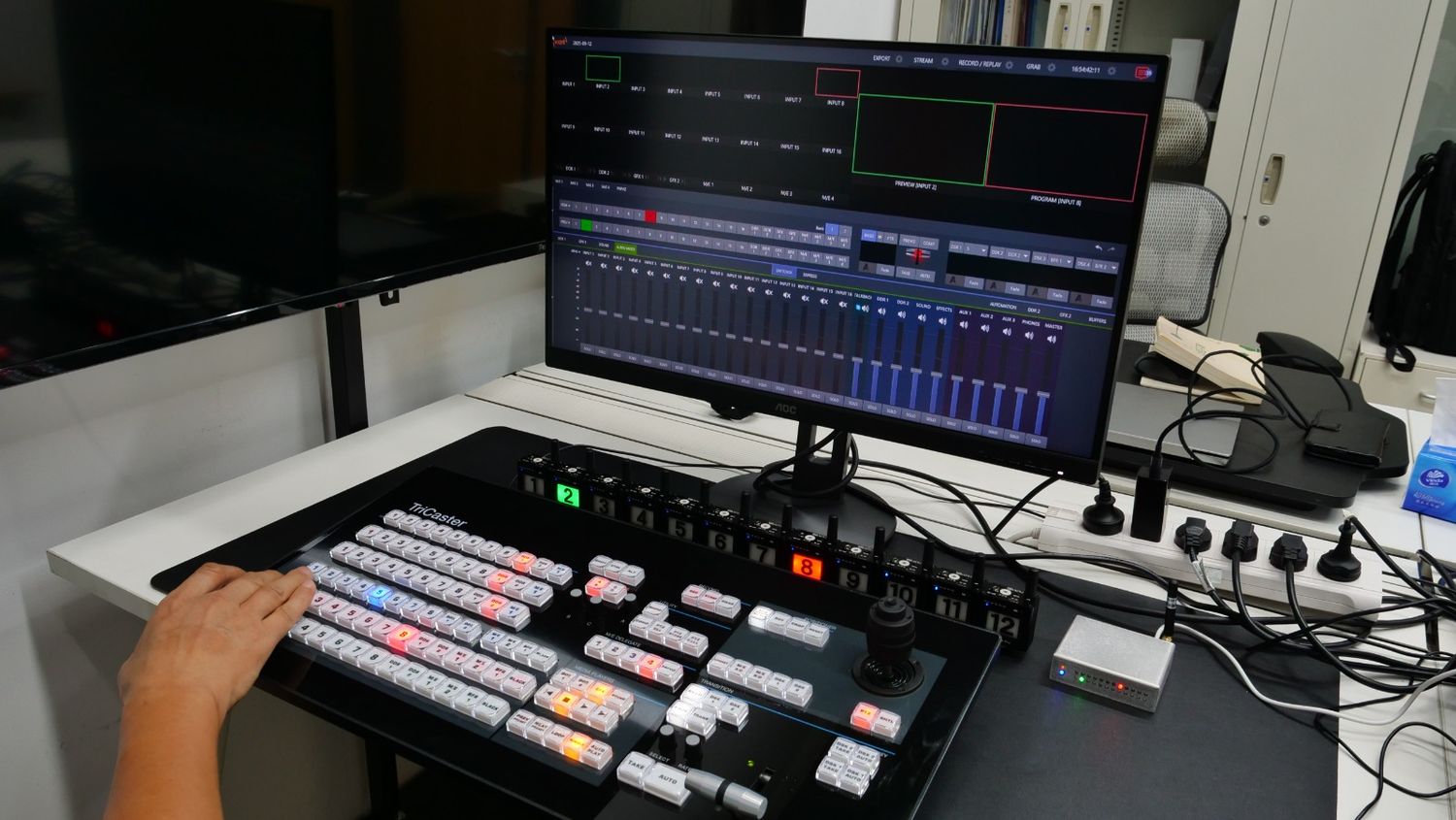 ​USB-4 TriCaster Wireless Tally