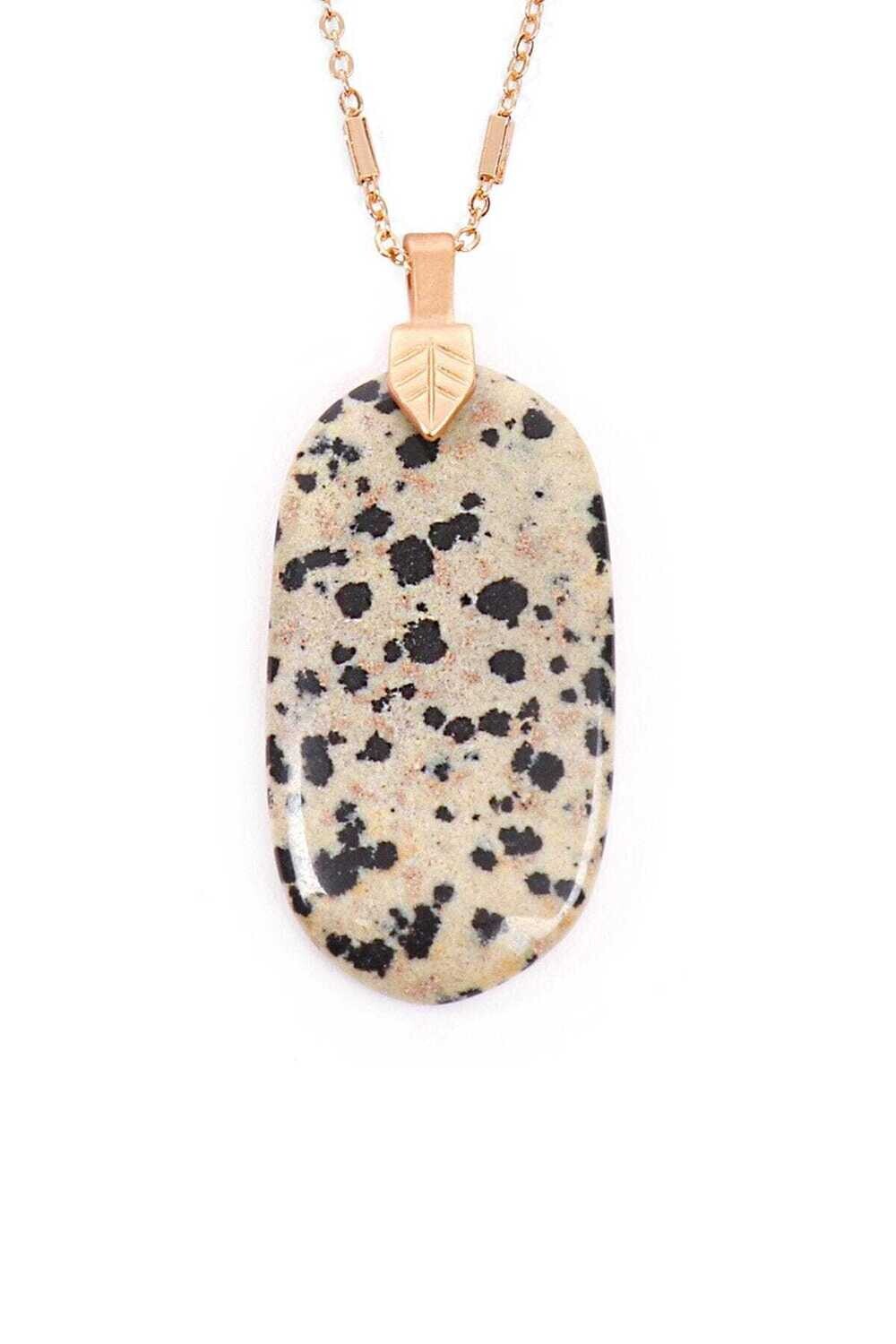 Fastened Natural Oval Stone Pendant Necklace