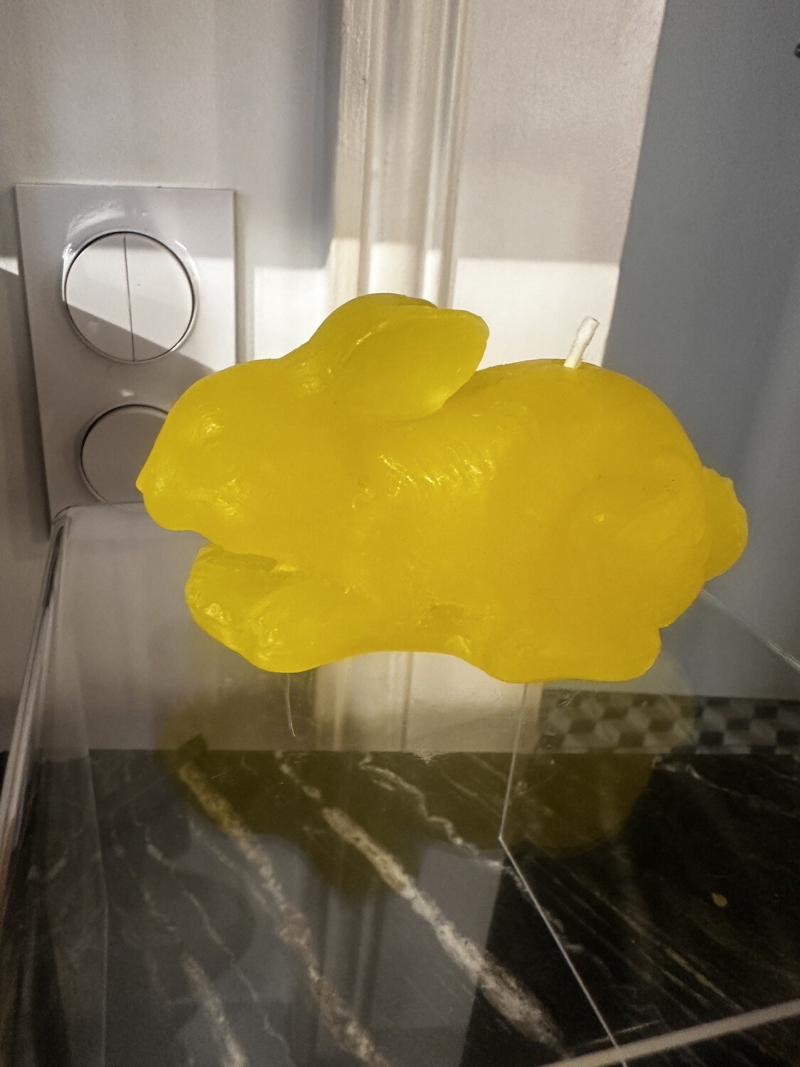 Lapin en cire Jaune
