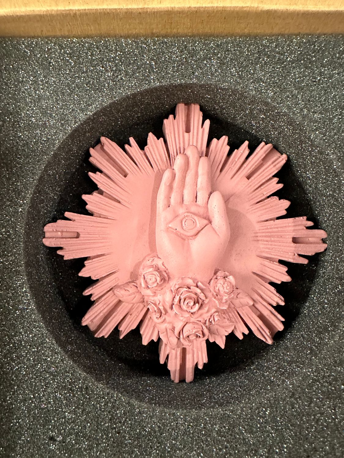 Ex-voto La Main de Marie Vieux Rose