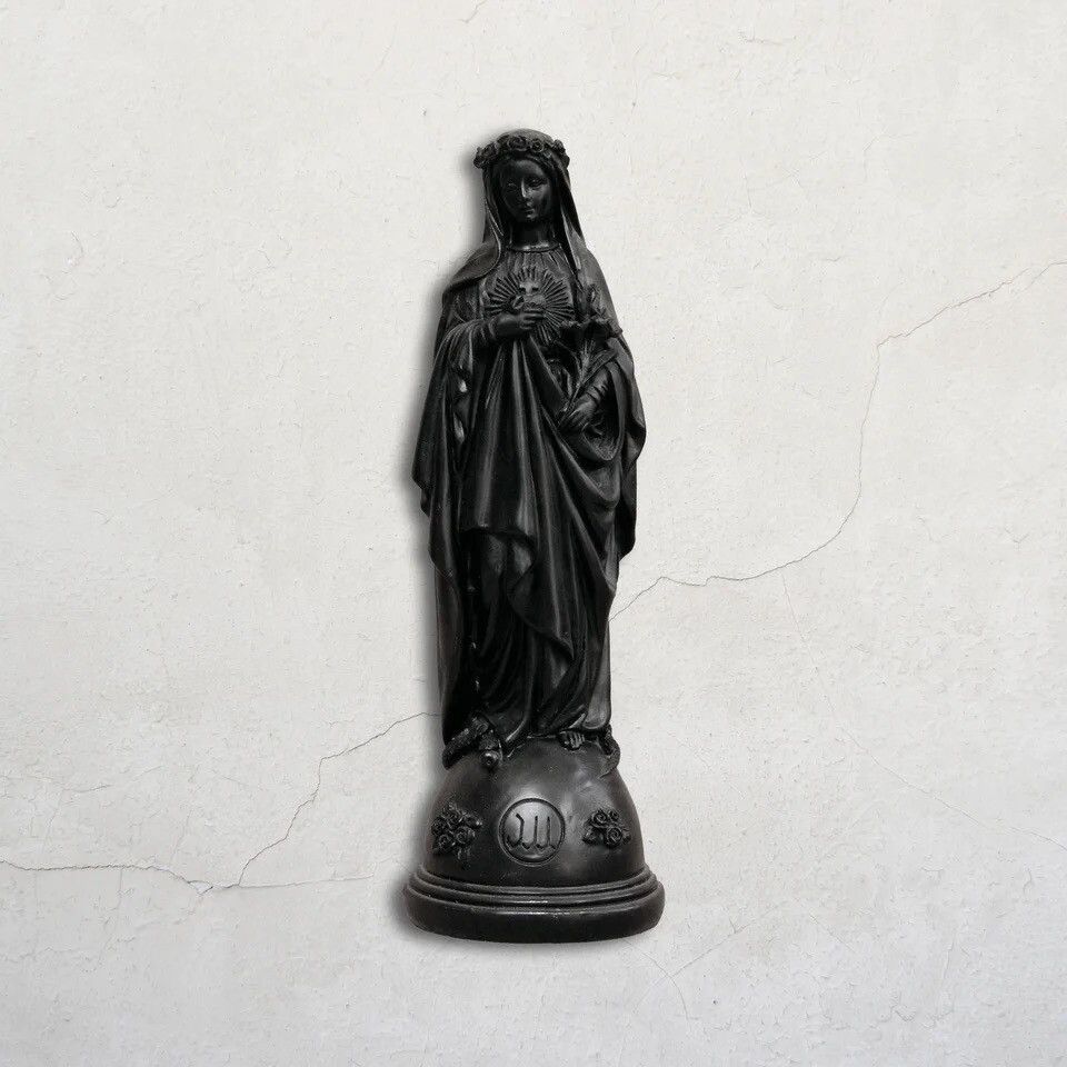 Statuette Marie aux fleurs Noir