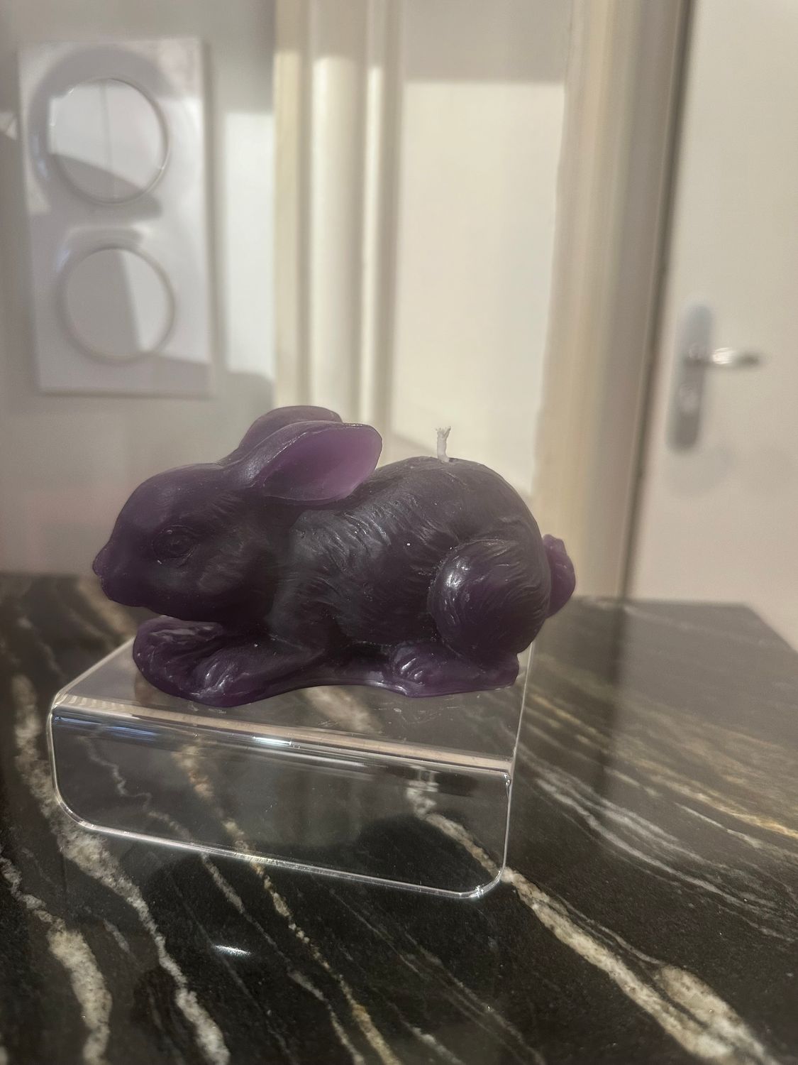 Lapin en cire Prune