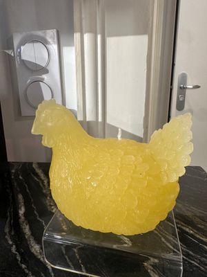 Poule en cire Jaune Pastel