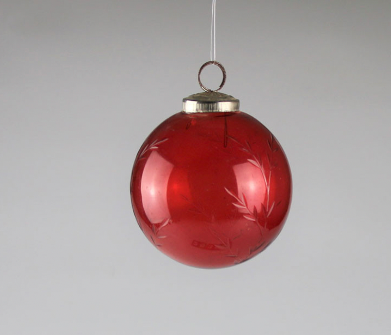 Boule en verre Rouge gravé