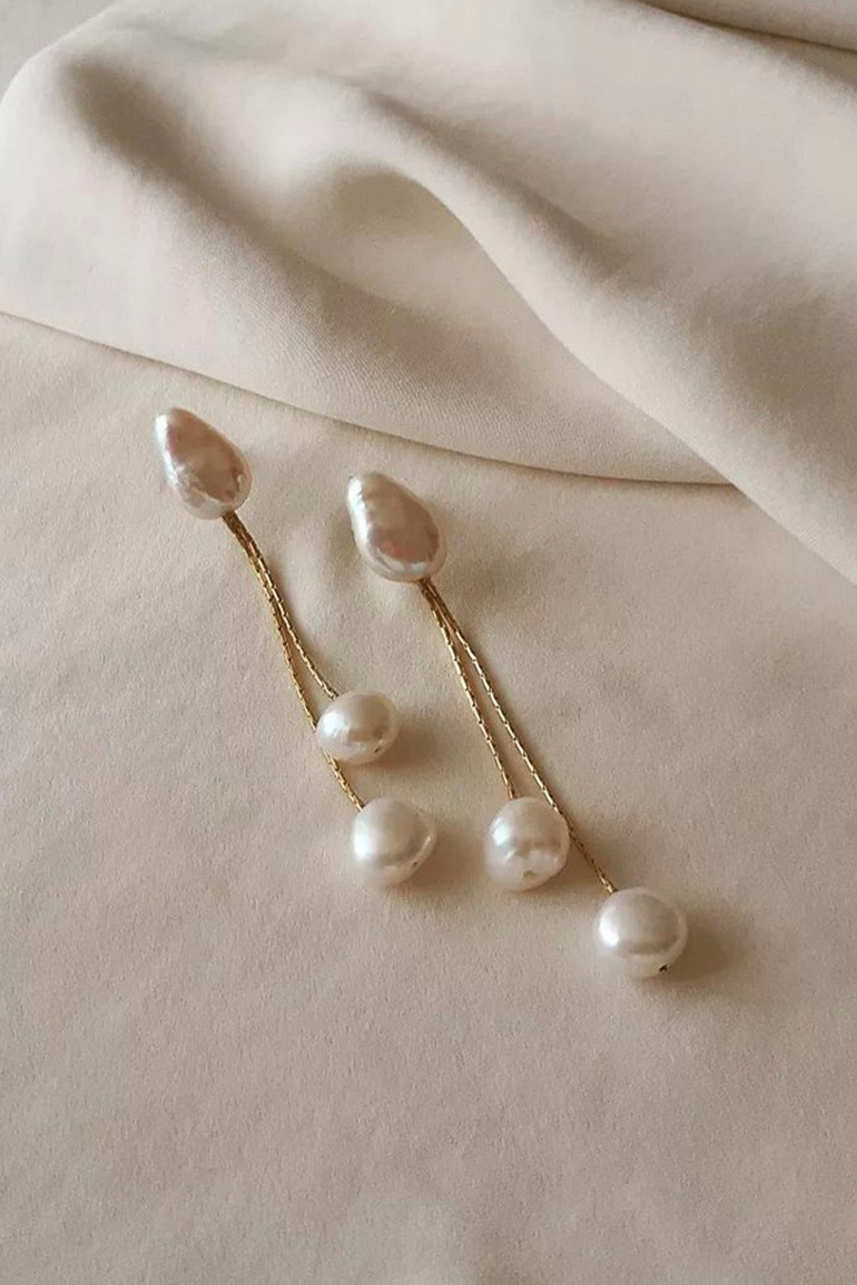 Maison Sabben Viviane pearl bridal earrings