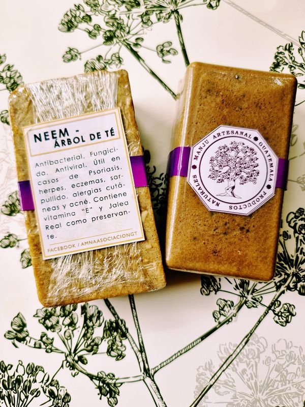 Jabón de Neem Árbol de Té