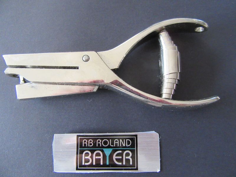 Kontrollzange mit Symbolen