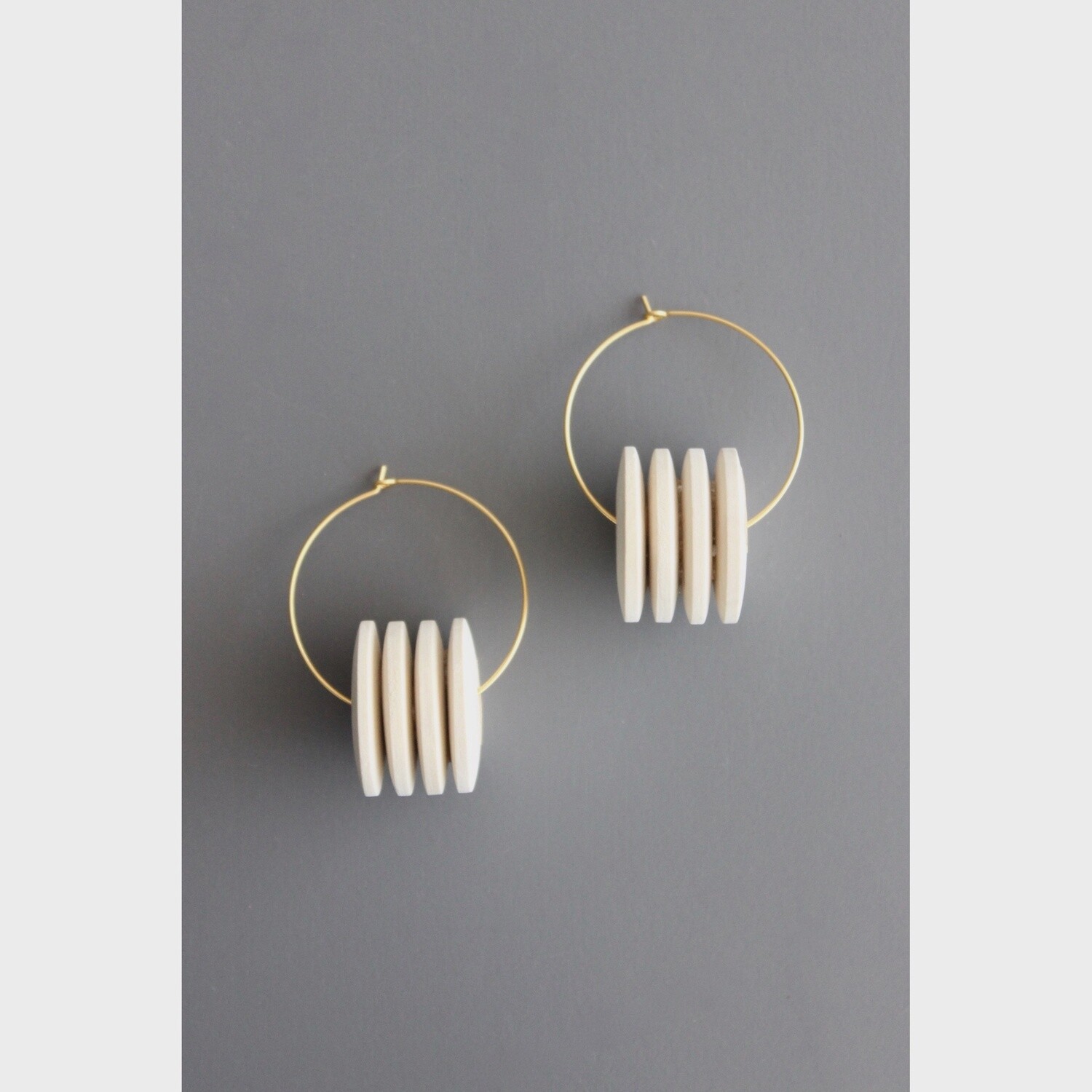 BKNE16 Wood Hoop Earrings
