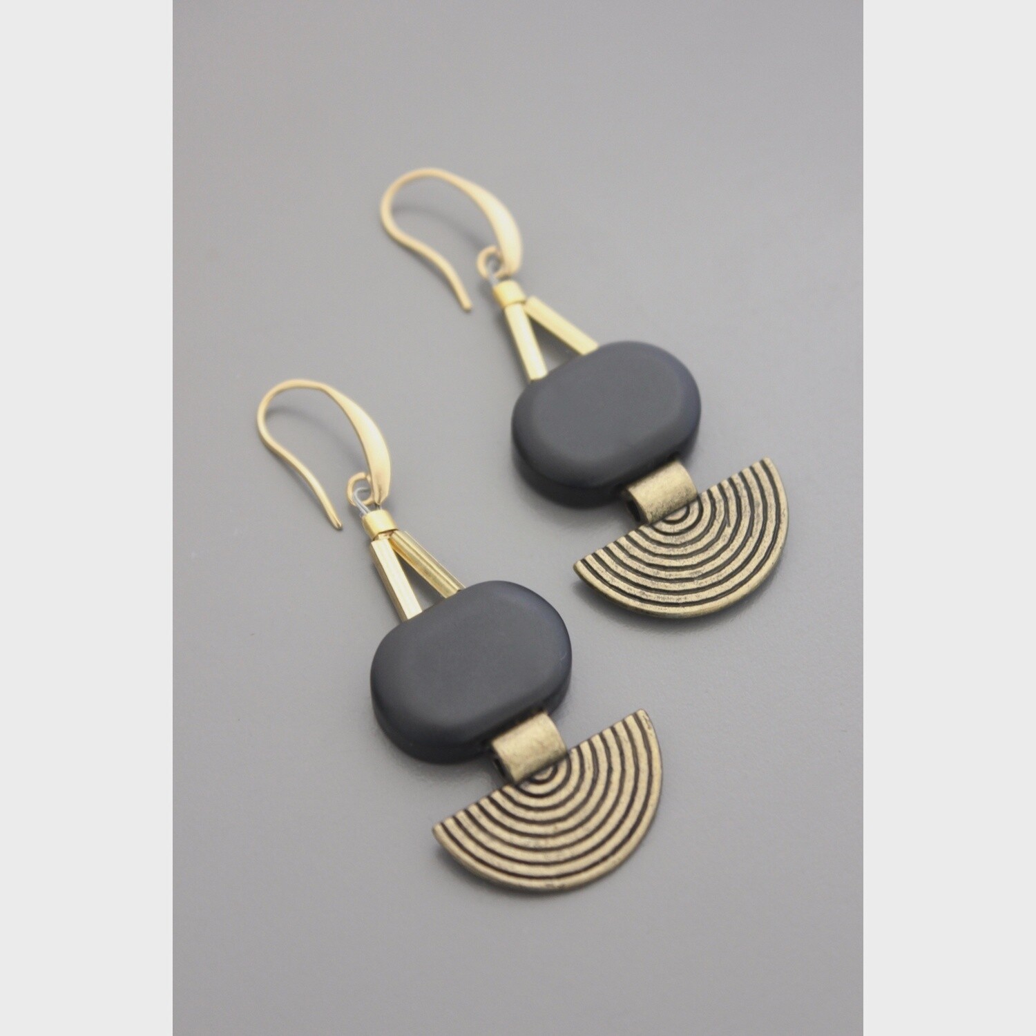 XINE12 Black agate geometric earrings