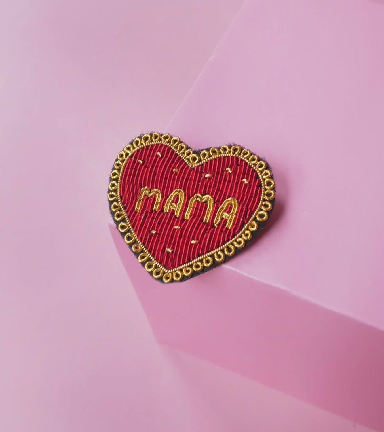 Mama pin