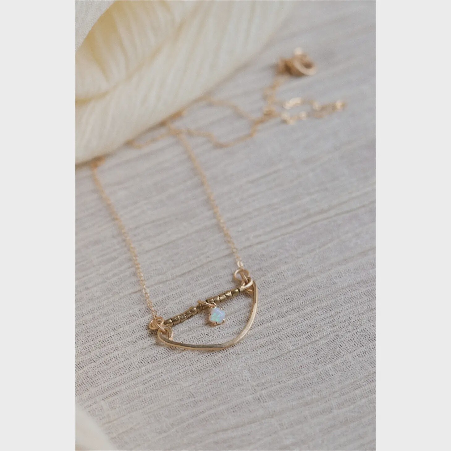 FREYA Neckpiece