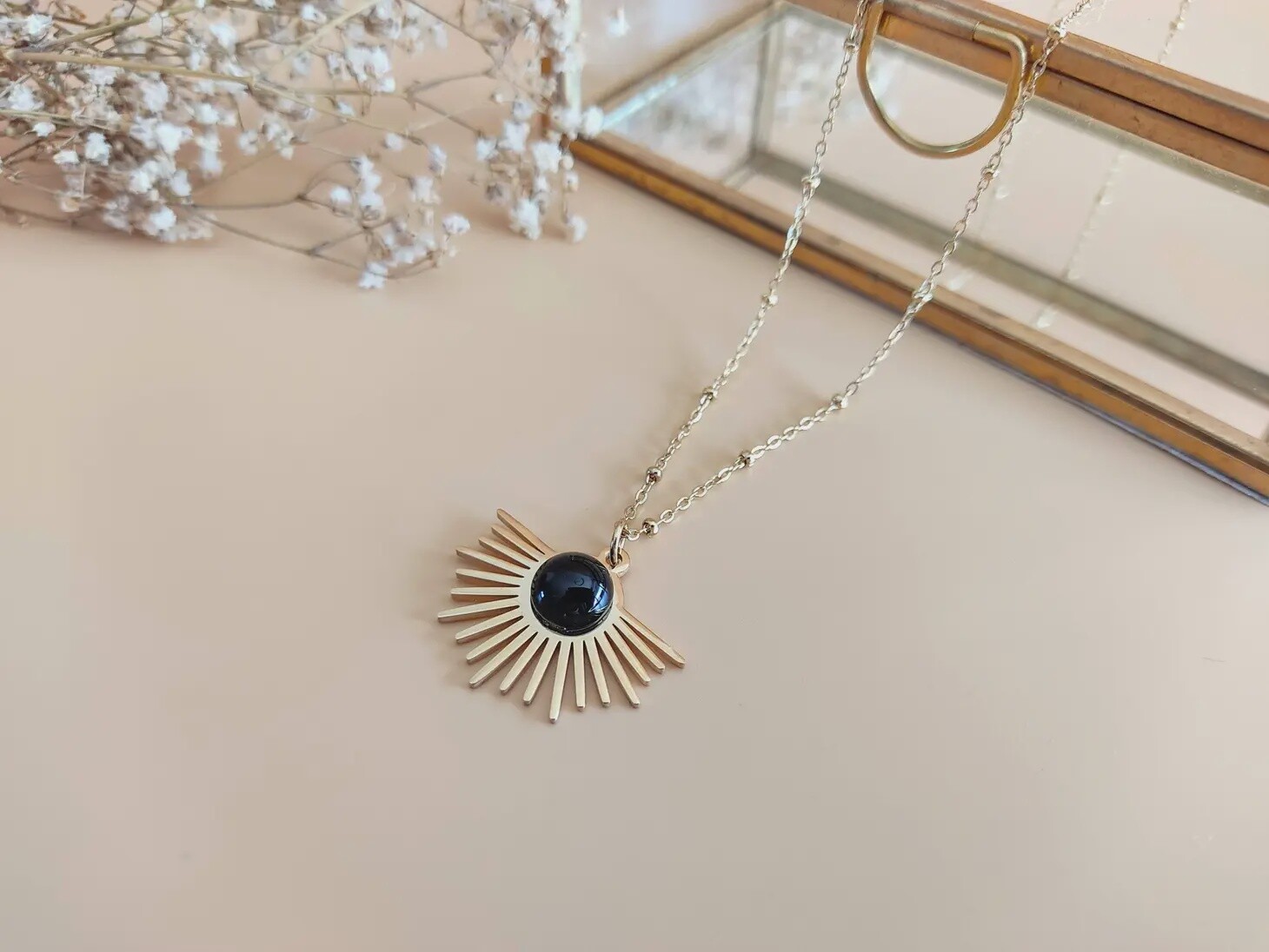 The Resplendent Black Agate Necklace