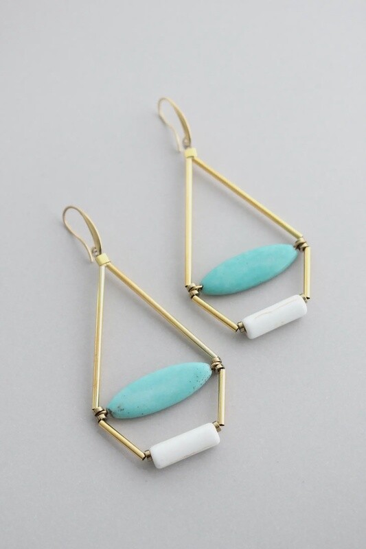 GNDE98 turquoise and white geometric earrings