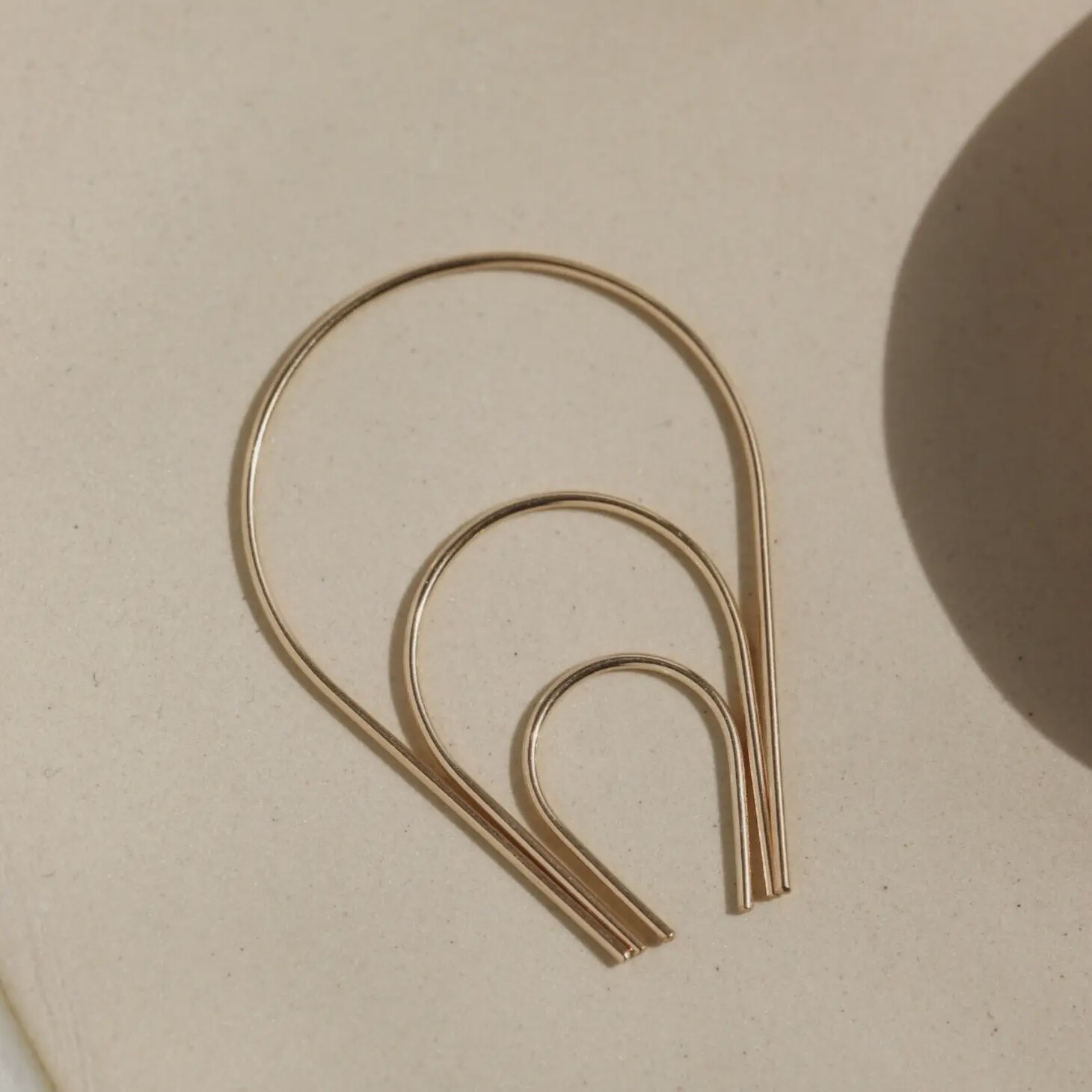 Horseshoe Earrings/14k