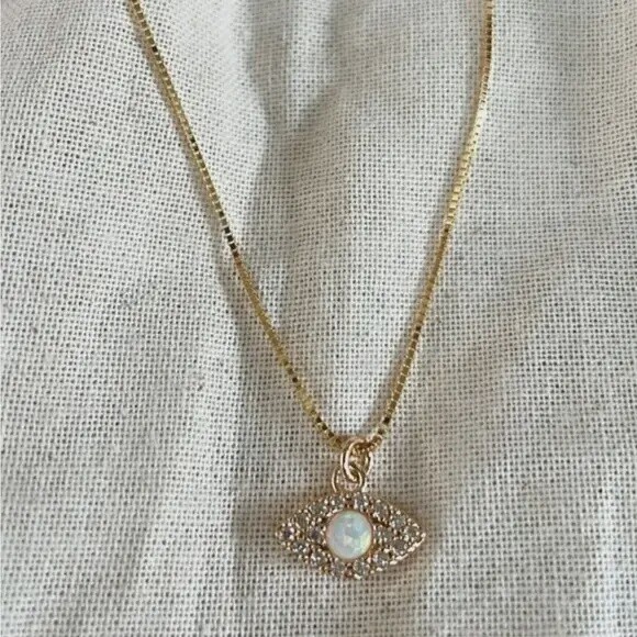 Alvaro Opal Eye Necklace