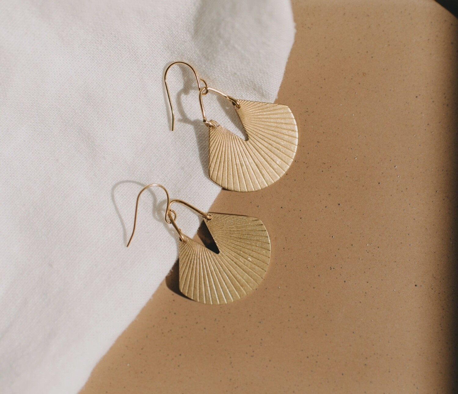 Mila Fan Earrings - Salma