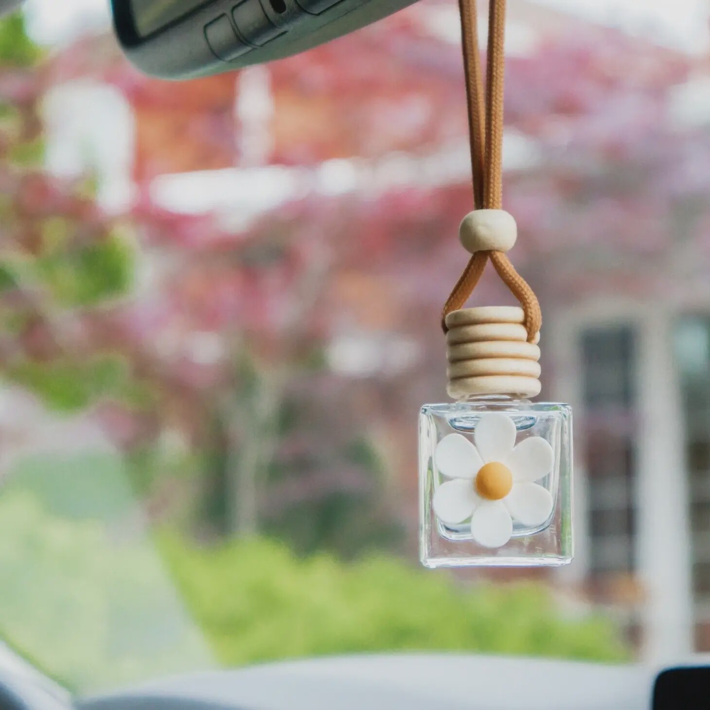 WHITE DAISY | CAR DIFFUSER