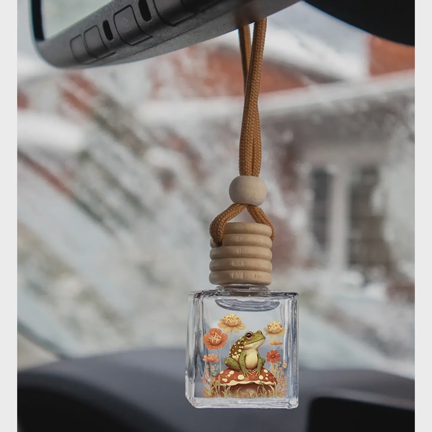 FROG AND MUSHROOMS | CAR DIFFUSER, Scent: Amber + Wild Figs