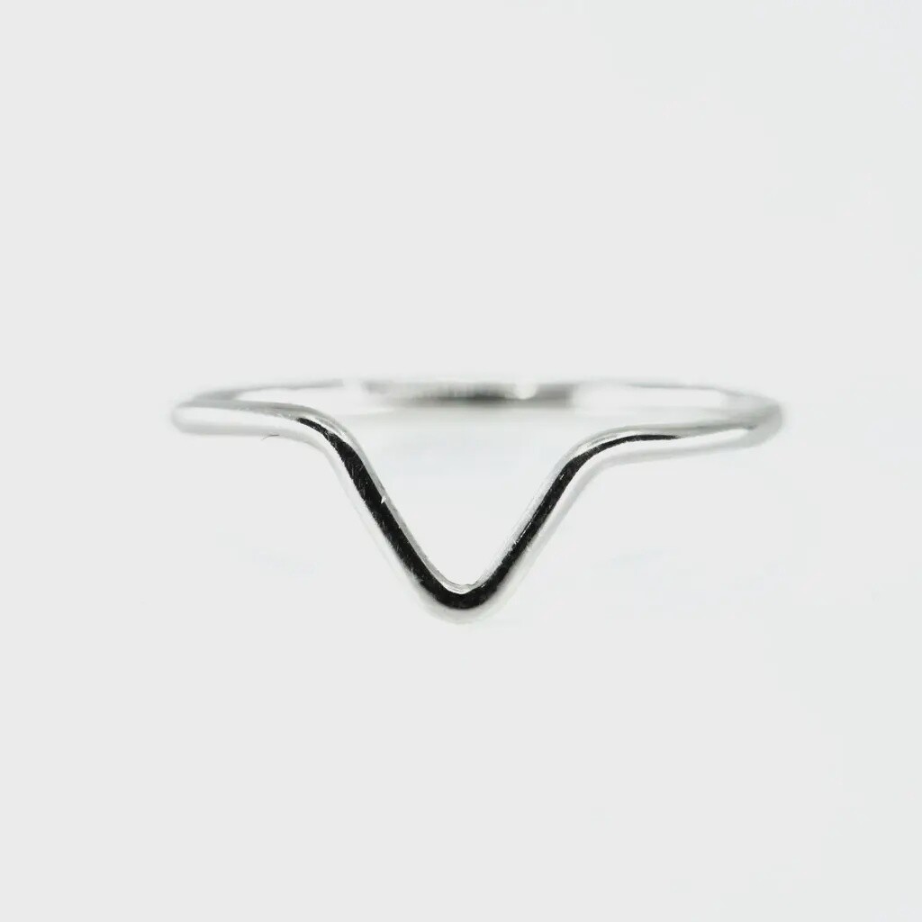 Point Ring in Silver
