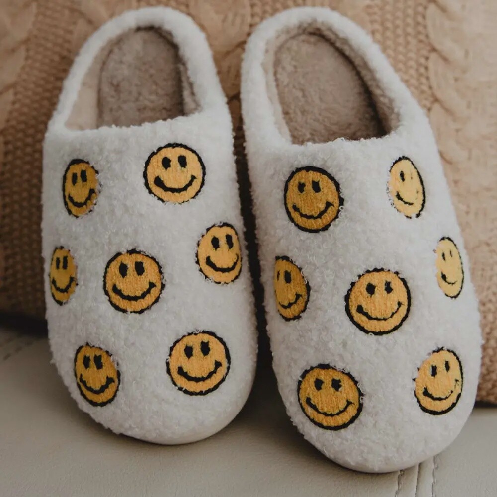 Happy Face All Over Sherpa Slippers, Size: S/M