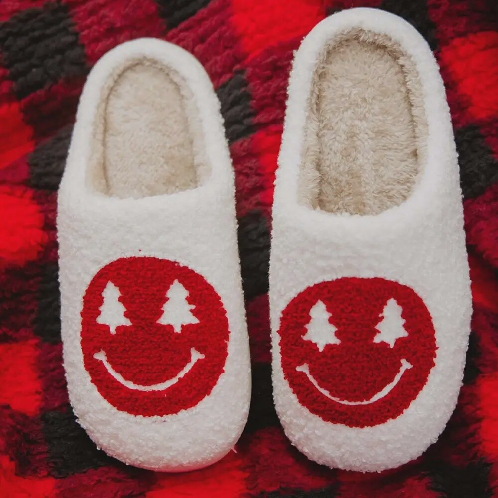 Red Christmas Tree Eyes Happy Face Slippers, Size: S/M