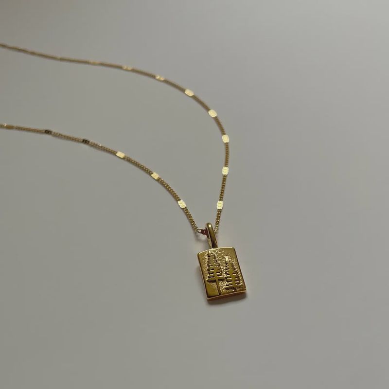 I Am Strong Affirmation Necklace- Gold