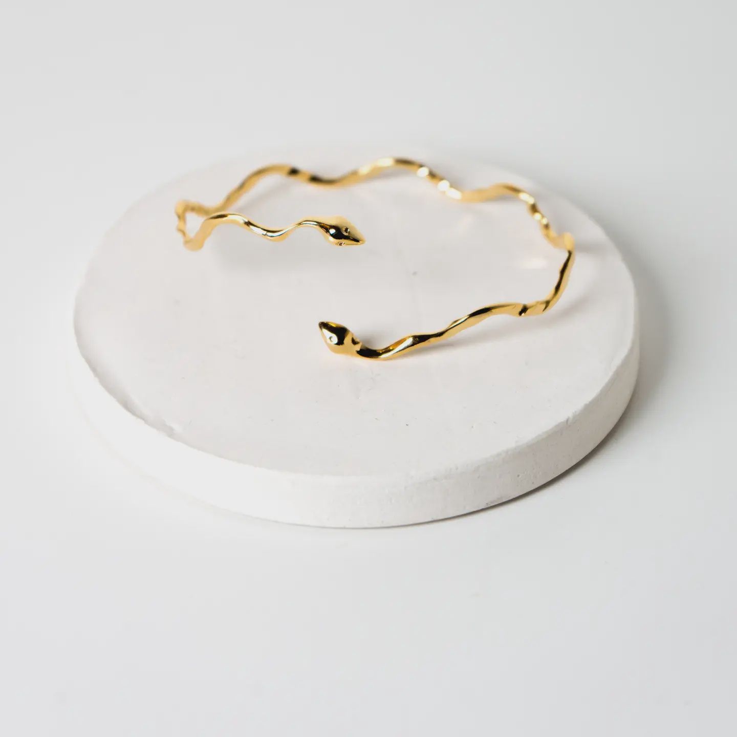 On A Plane 18K Gold Plated Snake Cuff