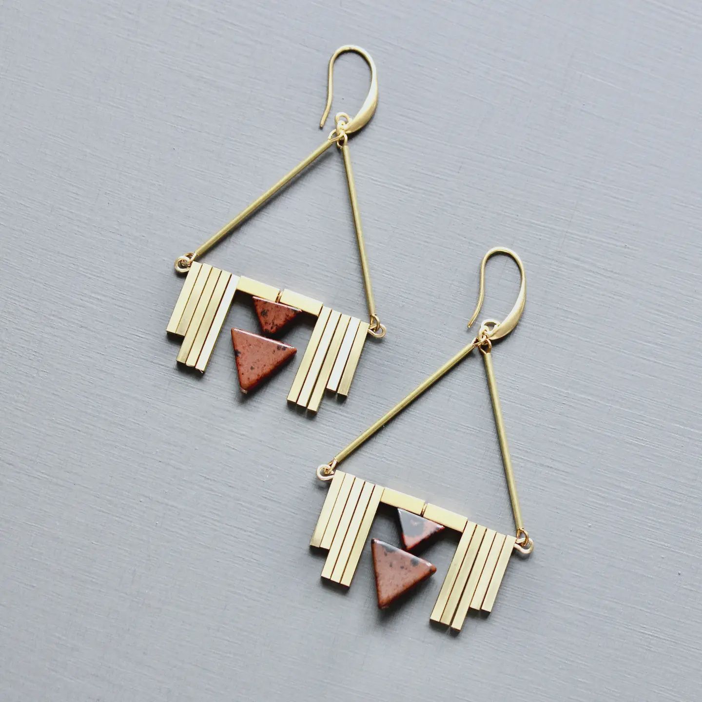 JLTE57 Burgundy and Brass Artdeco Earrings