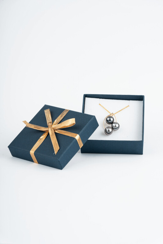 3 Tahitian Green Pearls, 18k Gold Drop Pendant