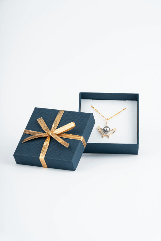 StingRay Pendant, 18K Gold